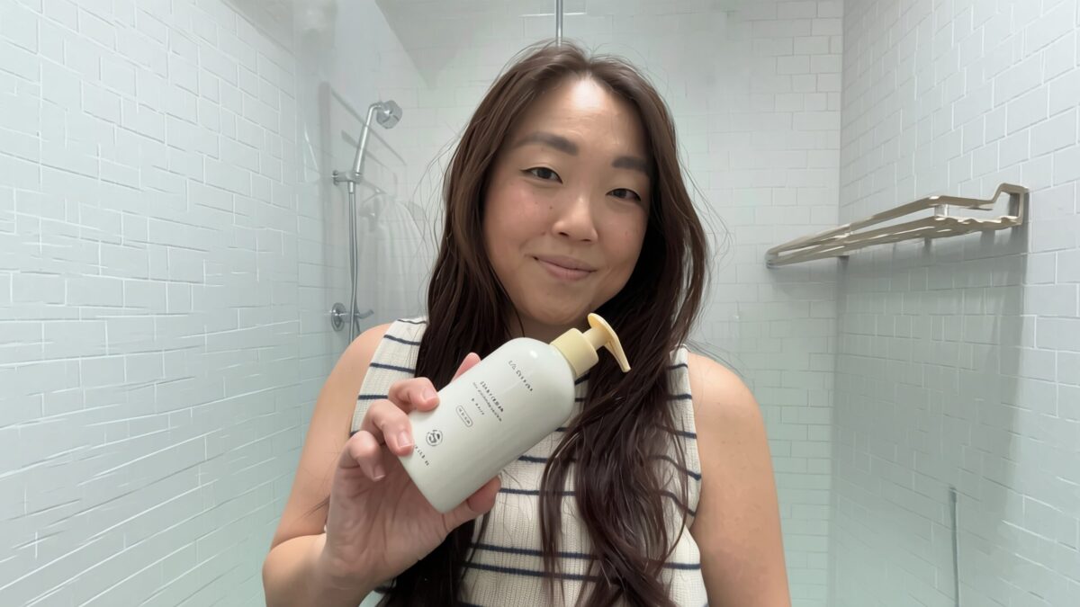 12 loțiuni pentru piele uscată ce calmează iritațiile aproape instant