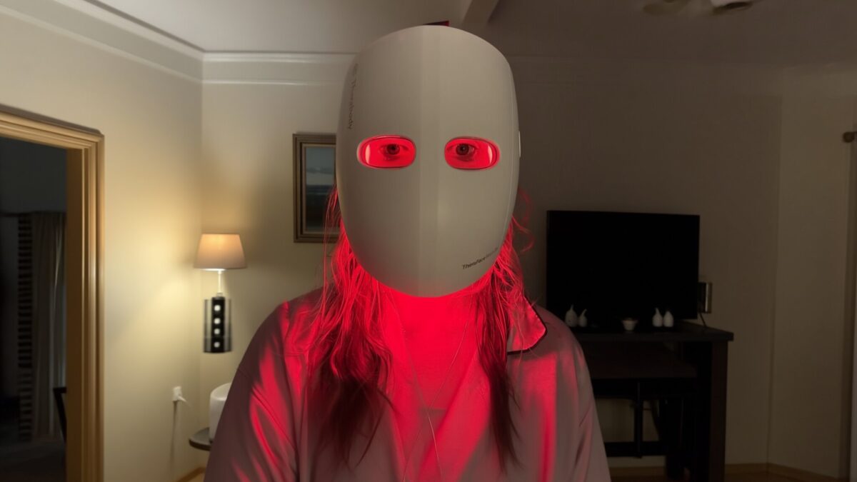 Am testat o lună masca LED de 299 dolari a lui Kendall Jenner. Iată ce s-a întâmplat