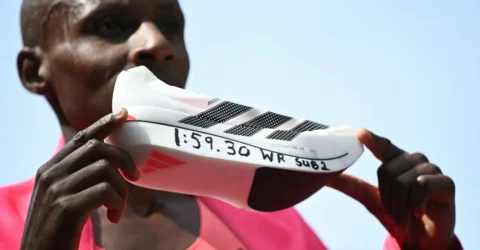 Noul pantof Adidas de 97 de grame doboară trei recorduri la Maratonul de la Londra