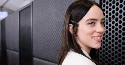 Poza in bikini a lui Billie Eilish care a starnit controverse. Raspunsul ei e o lectie