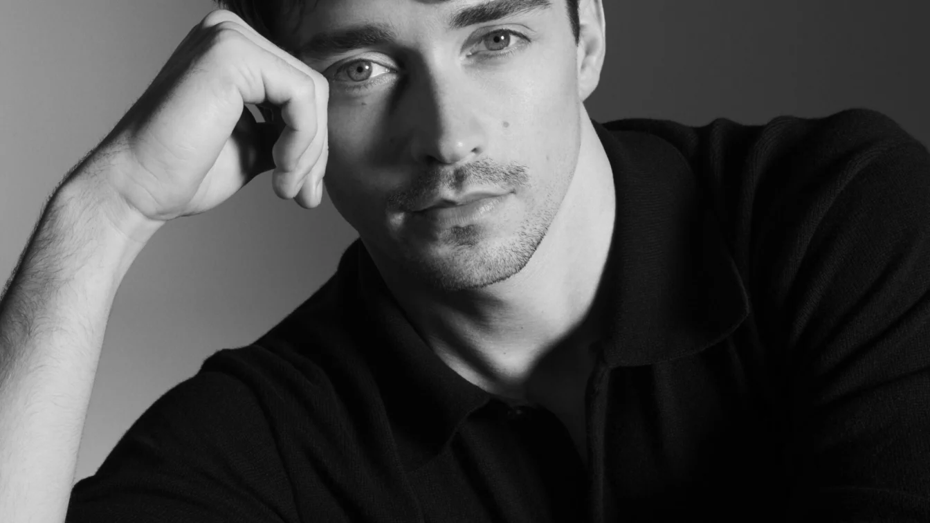 Pilotul de Formula 1 Charles Leclerc devine ambasador global L’Oréal Paris