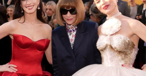 Anna Wintour a ordonat schimbarea florilor pe platourile Diavolul se îmbracă de la Prada 2