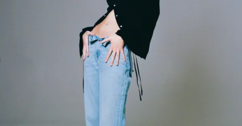 Guess aniversează 45 de ani și o readuce pe Marilyn Monroe într-o colecție capsulă