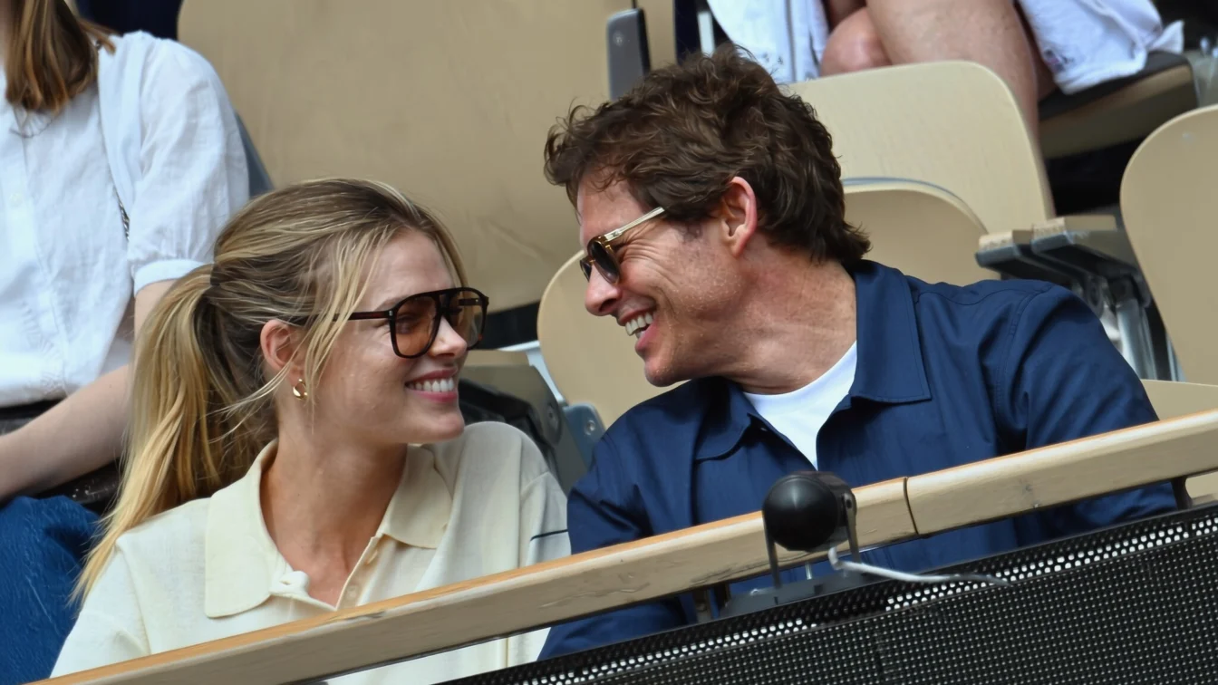 James Marsden și iubita cu 25 de ani mai tânără, apariție de vis la premieră