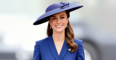 Kate Middleton renunta la o regula dupa 3 ani si poarta din nou oja pe unghii