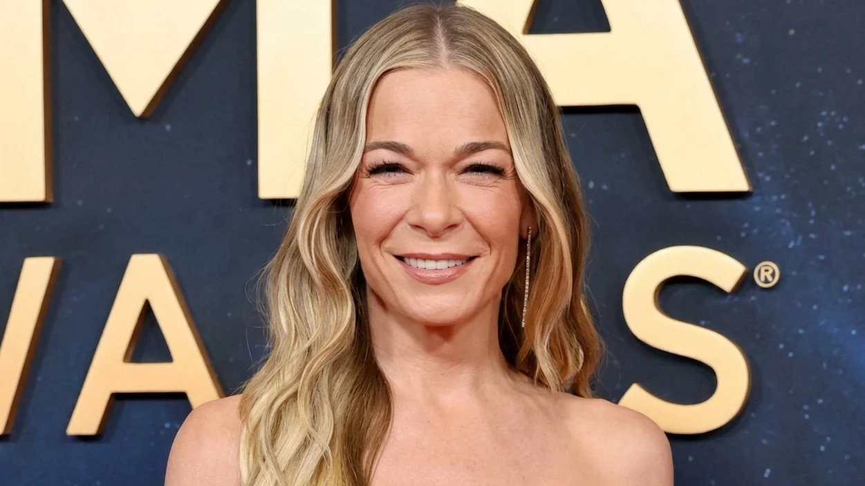LeAnn Rimes își anulează concertele din cauza unei boli severe. Mesajul artistei pentru fani
