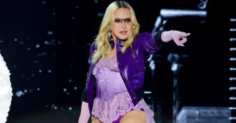 Madonna oferă recompensă pentru costumul de la Coachella vechi de 20 de ani