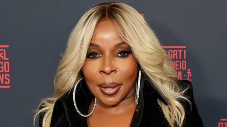 Mary J. Blige, la 55 de ani, arată incredibil și dezvăluie secretul relației sale