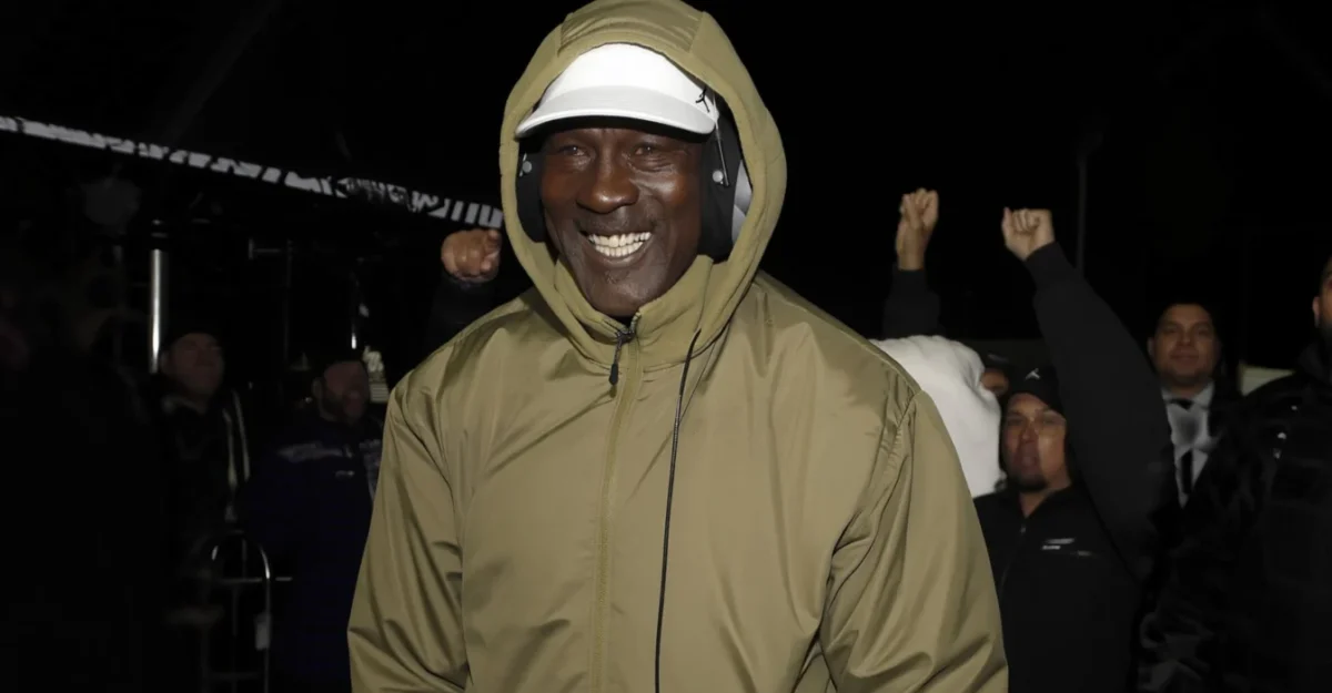 Michael Jordan încasează 250 de milioane de dolari într-un an doar de la brandul său