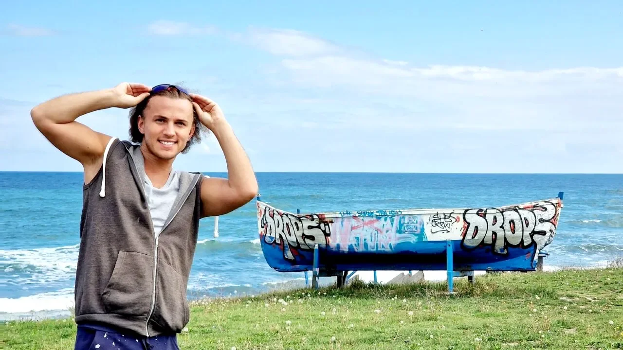 Mihai Trăistariu cere 900 de lei pe noapte și a închiriat tot de 1 Mai în Mamaia