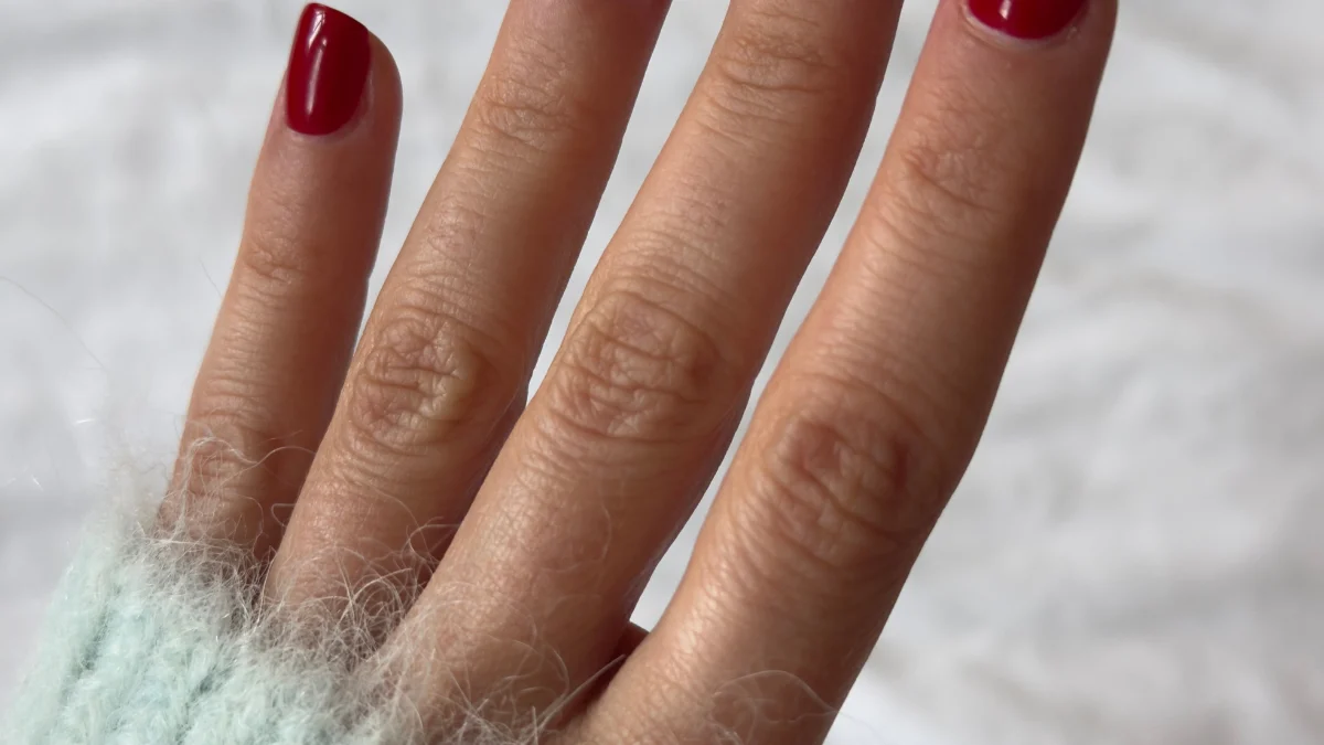 OPI RapiDry promite unghii uscate în 60 de secunde și rezistență de 5 zile