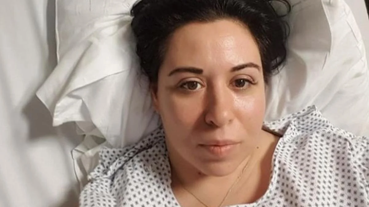 Oana Roman și fiica ei, la pat după vacanța de 50 de ani din Egipt