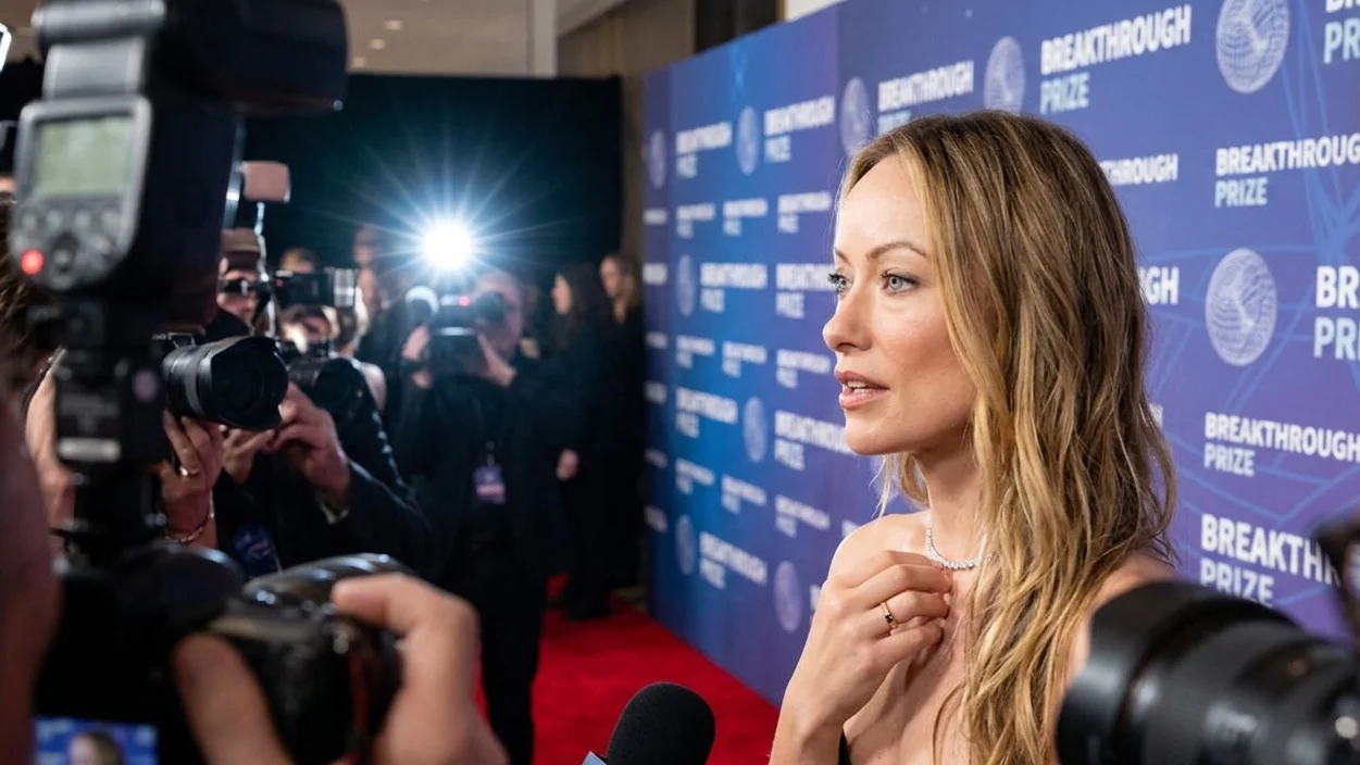 Olivia Wilde, de nerecunoscut. Ce se ascunde în spatele transformării șocante