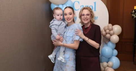 Nepotul Ralucăi Moianu a ales mingea de fotbal la moț sub ochii lui Dan Alexa