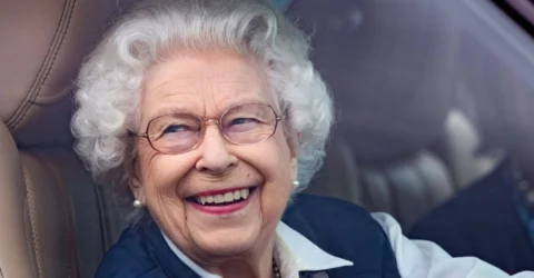 Fotografiile cu Regina Elisabeta care ar fi putut ‘dărâma Monarhia