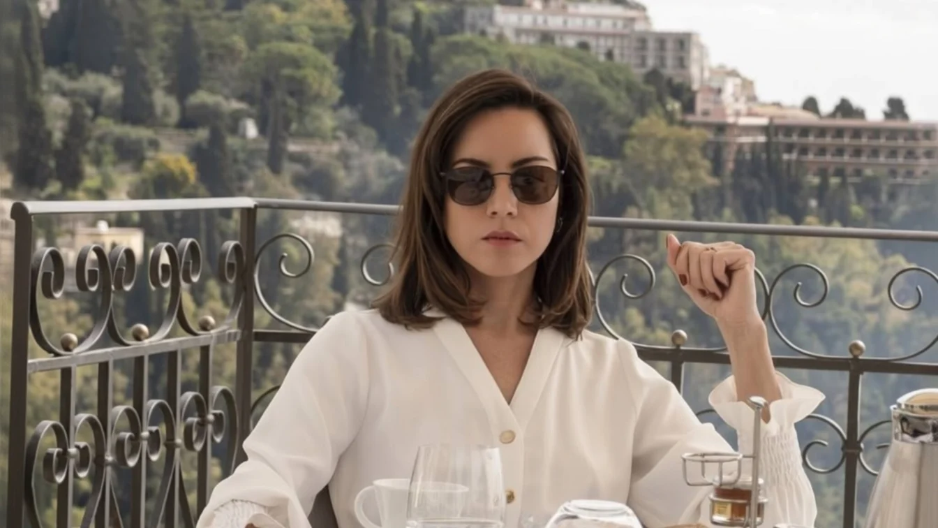 Noul sezon The White Lotus aduce zeci de staruri la Festivalul de la Cannes