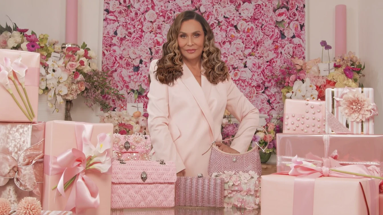 Tina Knowles prezinta 5 genti exclusive in noua campanie Kurt Geiger