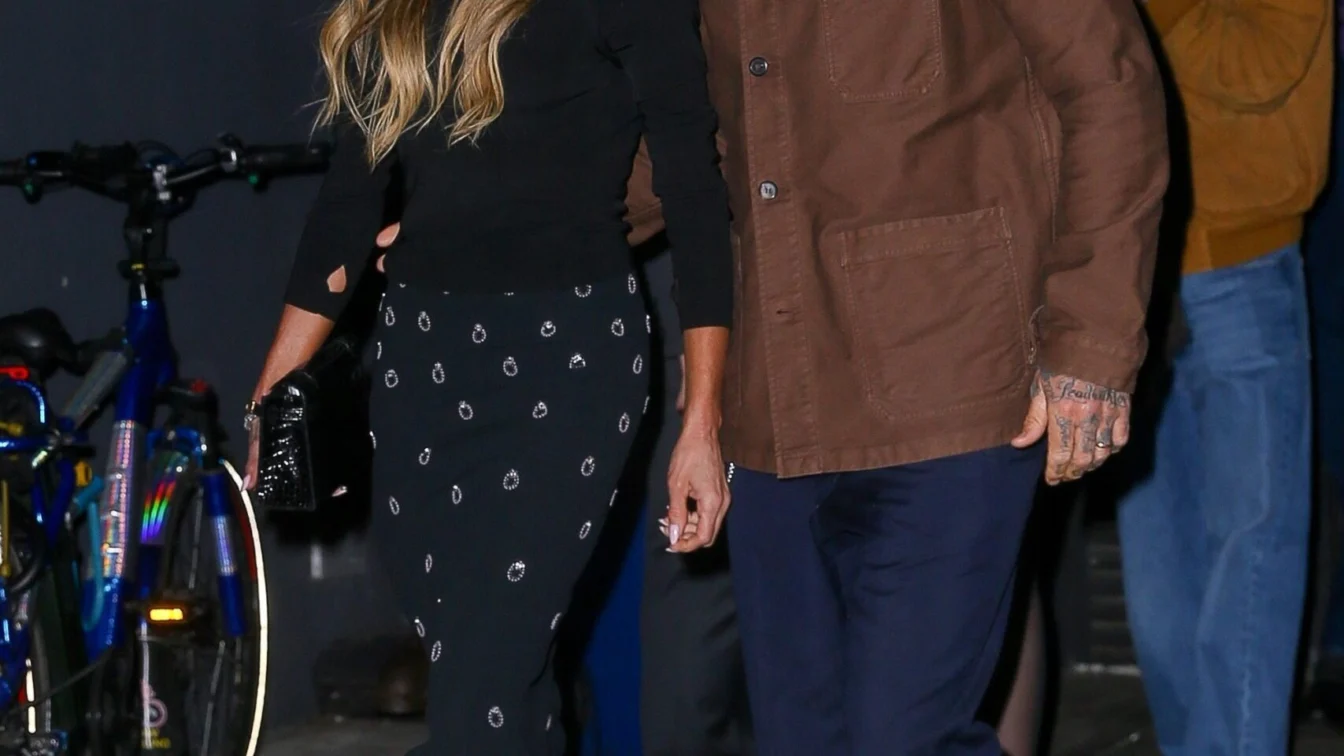 David și Victoria Beckham, cină romantică la un restaurant cu pui prăjit și caviar