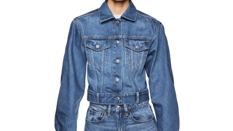 Victoria Beckham anunță o colecție de 38 piese cu Gap la prețuri de la 25 de lire