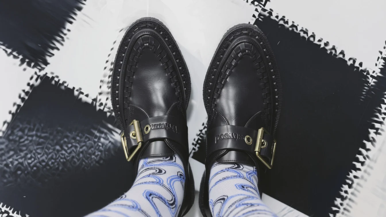 Vivienne Westwood readuce pantofii punk care costă până la 495 de lire