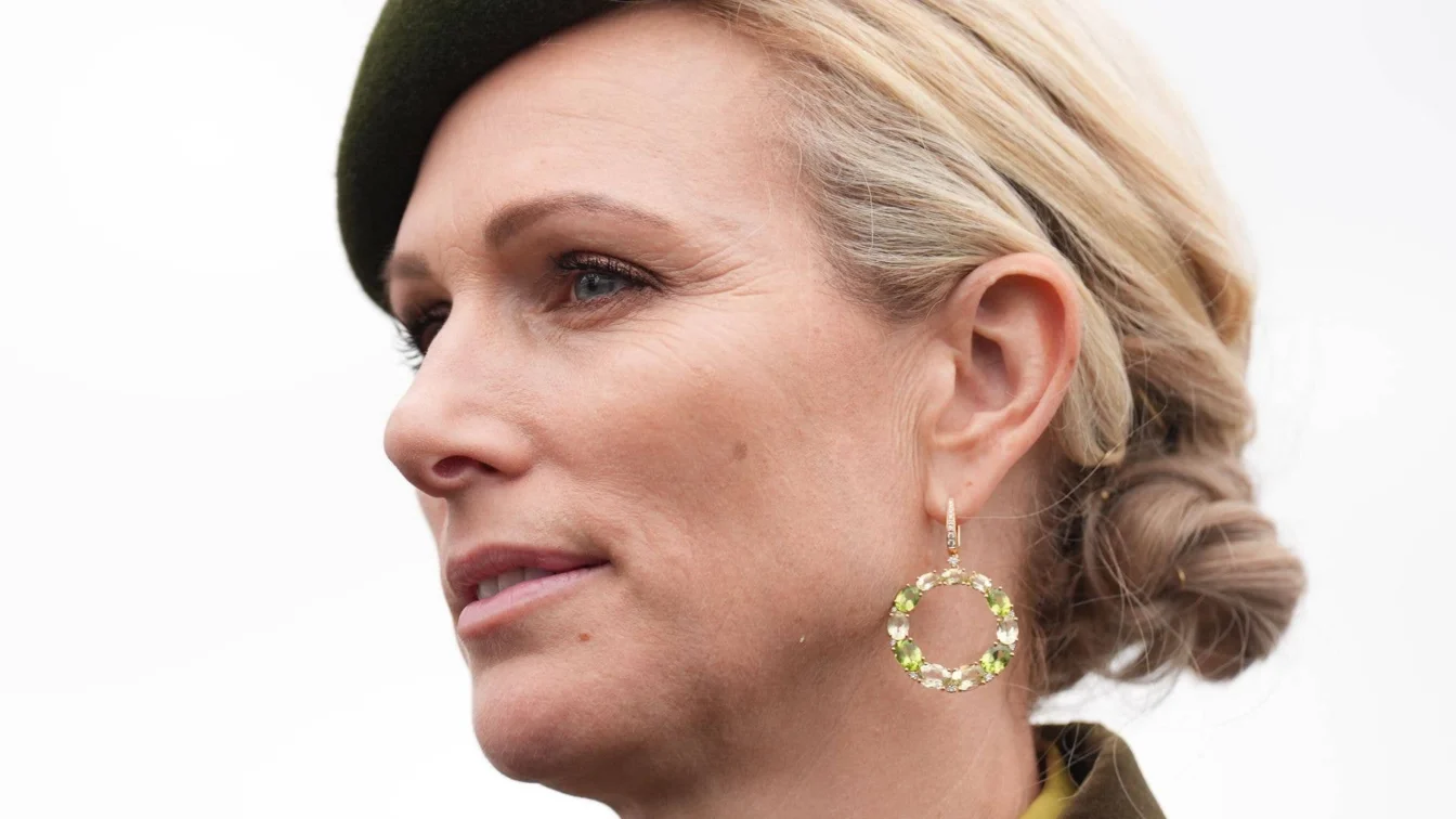 Zara Tindall, apariție surpriză în blugi și o jachetă de 345 de lire