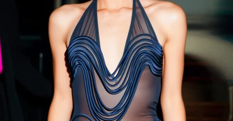 Zendaya reinventează look-ul de mireasă cu fardul albastru, trendul primăverii