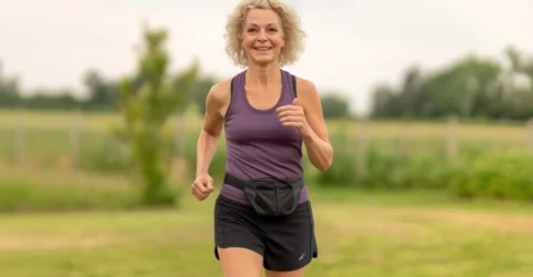Alergatul la 65 de ani? Cum să eviți leziunile care afectează 50% din alergători
