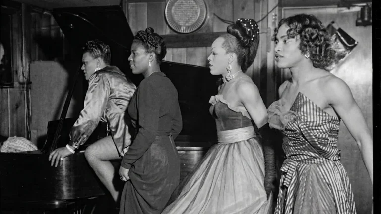 Secretul artistilor drag care isi sculpteaza corpul. O lectie despre iluzie si putere