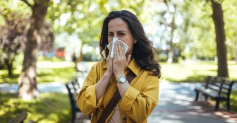 Alergiile la polen te distrug? 45% dintre farmacii, asaltate pentru o injecție interzisă