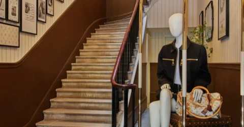 Hotelul Louis Vuitton din Londra e deschis până pe 21 iunie 2026 dar are o surpriză