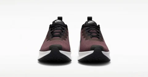 Top 5 pantofi Nike pentru mers pe jos cu prețuri de la 70 de dolari