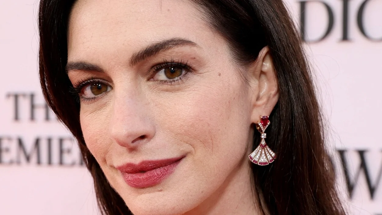 Anne Hathaway, aproape să renunțe la rol. Sindromul impostorului la 43 de ani.