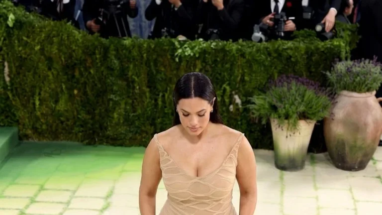 Surpriza uriasa la Met Gala 2026. Adevarul despre rochia purtata de Ashley Graham