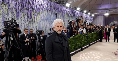 Surpriza uriasa la Met Gala. Cum a ajuns un artist de 32 de ani sa arate cu 50 de ani mai batran