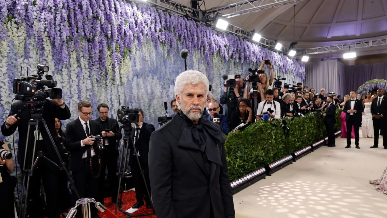 Surpriza uriasa la Met Gala. Cum a ajuns un artist de 32 de ani sa arate cu 50 de ani mai batran