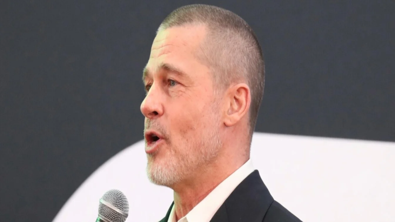Fiul lui Brad Pitt a renunțat la numele tatălui. Maddox Jolie a depus actele oficiale.