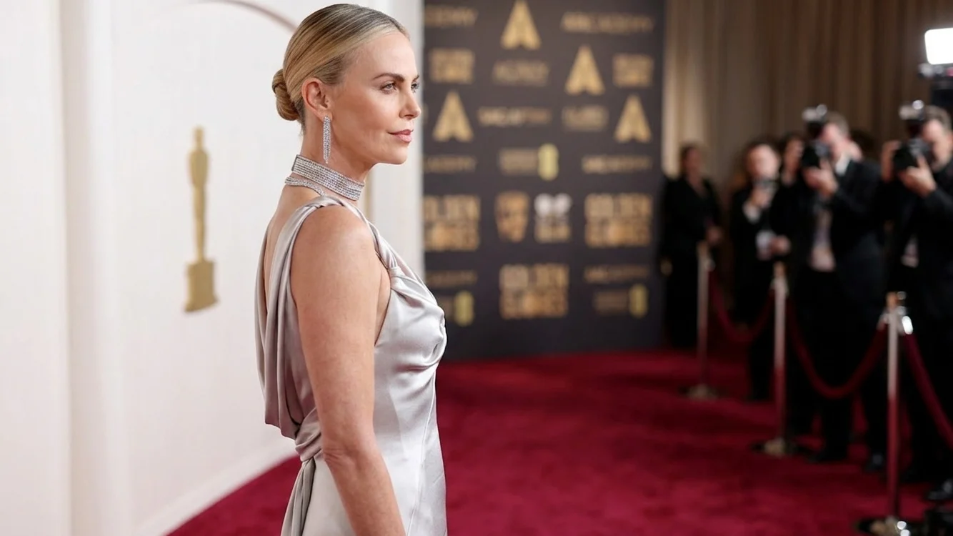 Imagini rare cu fiicele lui Charlize Theron. Secretul dureros din trecutul actritei