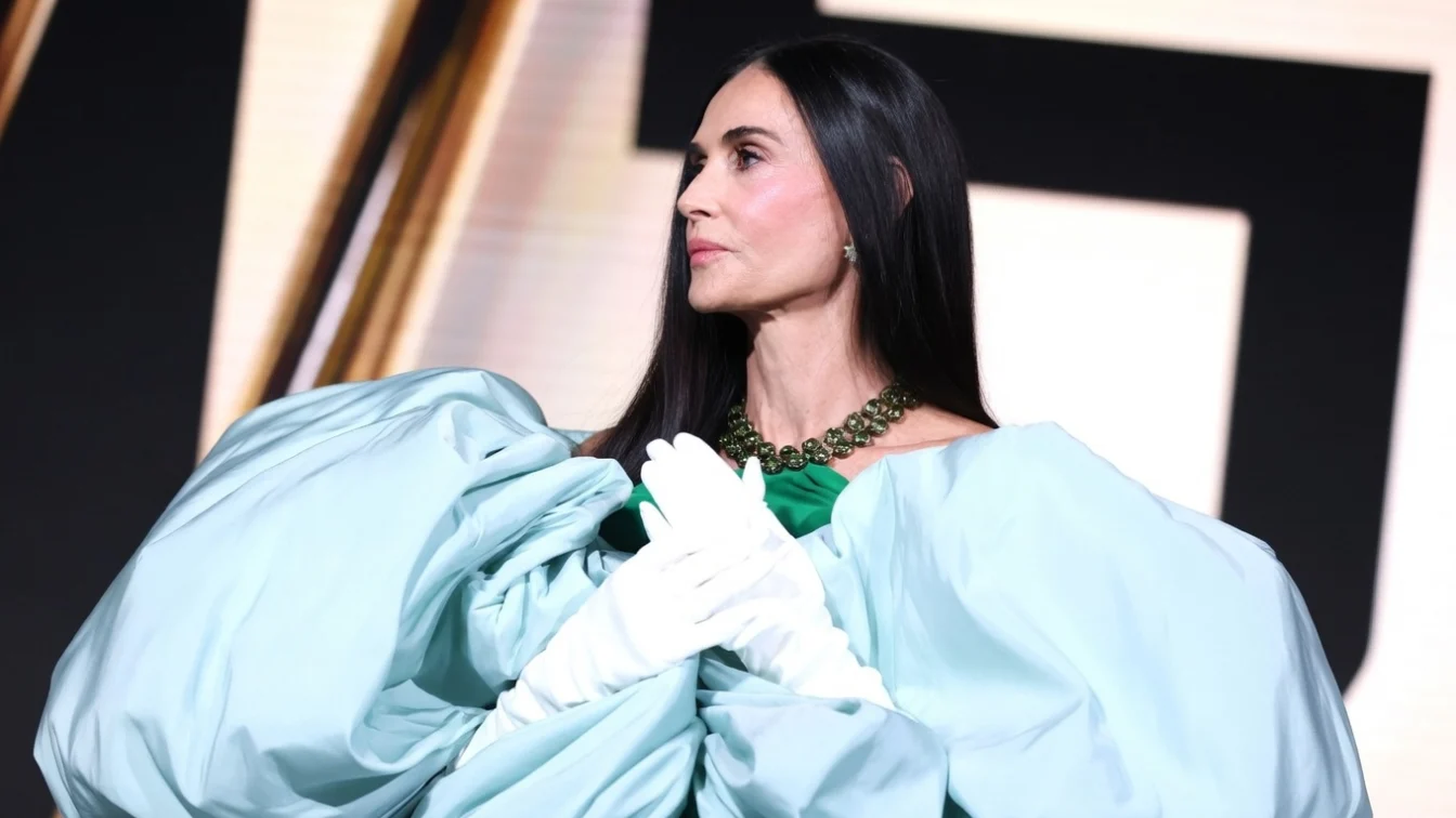 Demi Moore și-a pierdut chihuahua-ul, Pilaf, la vârsta de cinci ani. Actrița suferă după companionul ei.