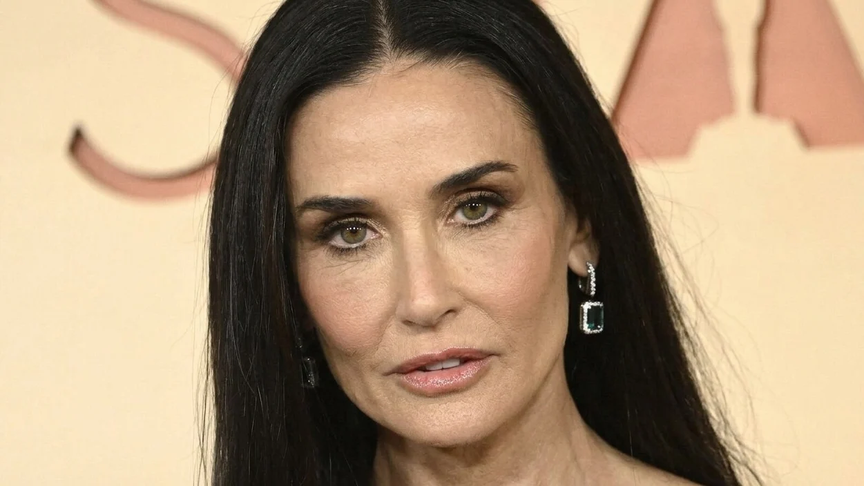 Demi Moore apare vizibil slabita la Cannes la 63 de ani. Fanii speculeaza folosirea de Ozempic