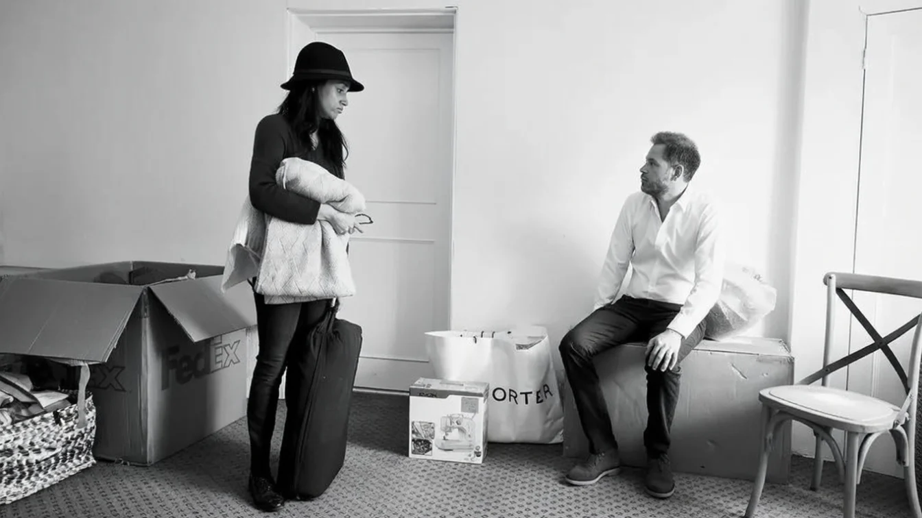prince-harry-and-meghan-markle-looking-sad-while-packing