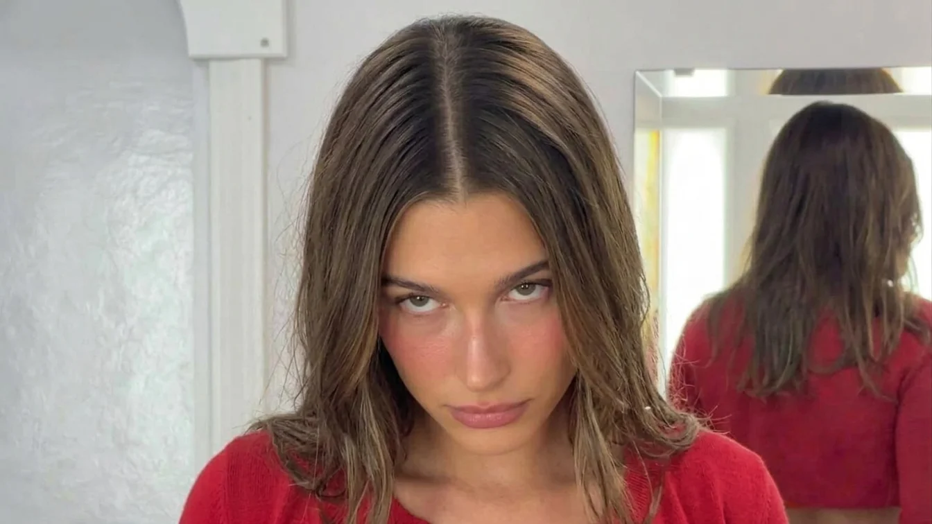 S-a aflat adevarul despre silueta lui Hailey Bieber. Trucul ei simplu de dimineata