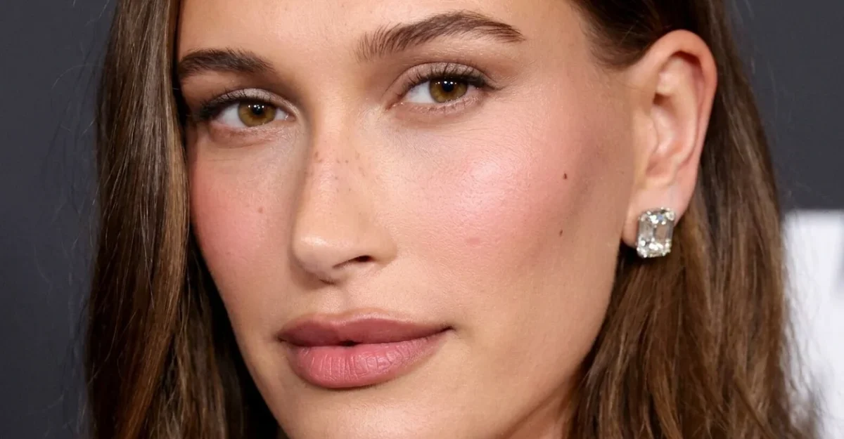 Hailey Bieber, la 29 de ani. Vedeta a vorbit despre presiunea publică și decizia de a deveni mamă.