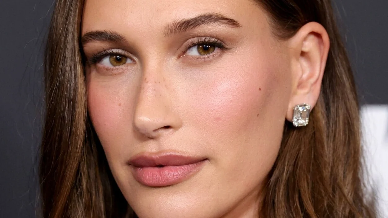 Hailey Bieber, la 29 de ani. Vedeta a vorbit despre presiunea publică și decizia de a deveni mamă.