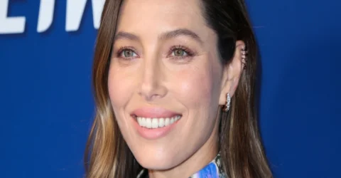 Imaginea cu Jessica Biel la plajă care a surprins fanii. Ce mănâncă actrița la 44 de ani