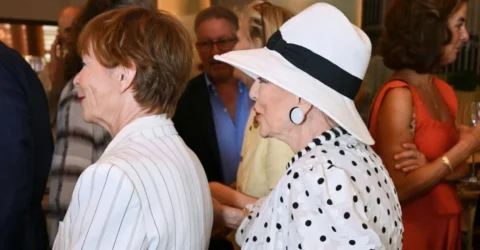Decizia care o ajuta pe Joan Collins sa arate fabulos la 93 de ani. Ce refuza sa faca