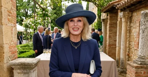 Vestea uimitoare despre o legenda a comediei. Actrita din Absolutely Fabulous implineste 80 de ani