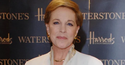 Vestea care a bucurat milioane de fani. Aparitia rara a celebrei Julie Andrews la 90 de ani