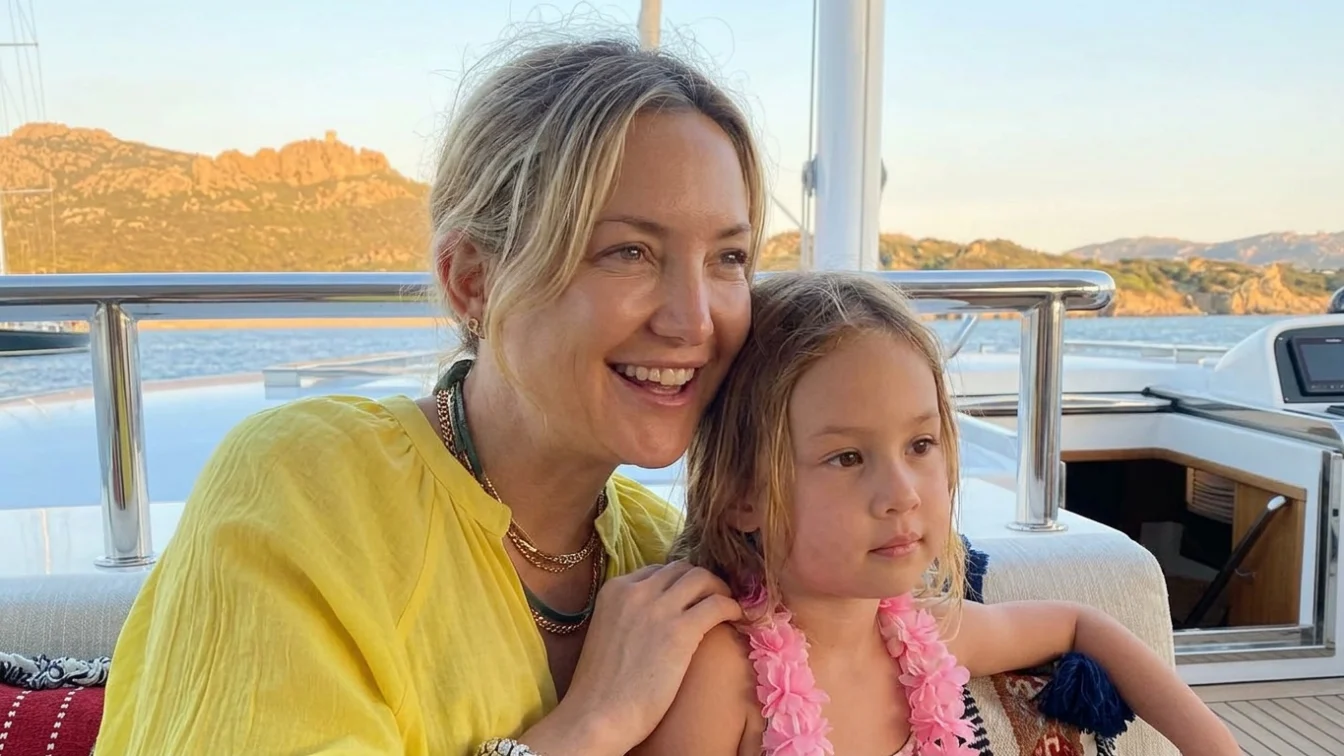 Imaginile care au surprins pe toata lumea. Cum arata familia moderna a lui Kate Hudson