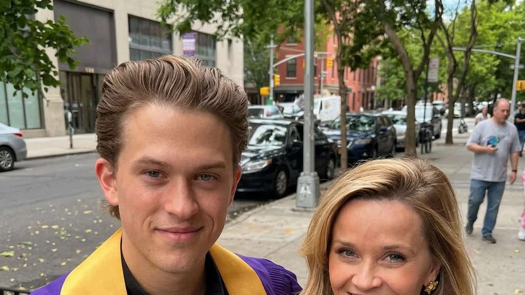 Celebrity kids who've graduated college, including Angelina Jolie, Kate Hudson, more