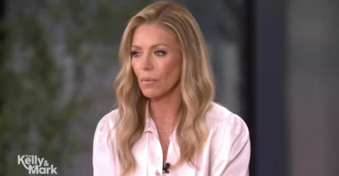 Kelly Ripa, panicată, și-a încuiat accidental câinele în mașină. Vedeta a sunat la 911.